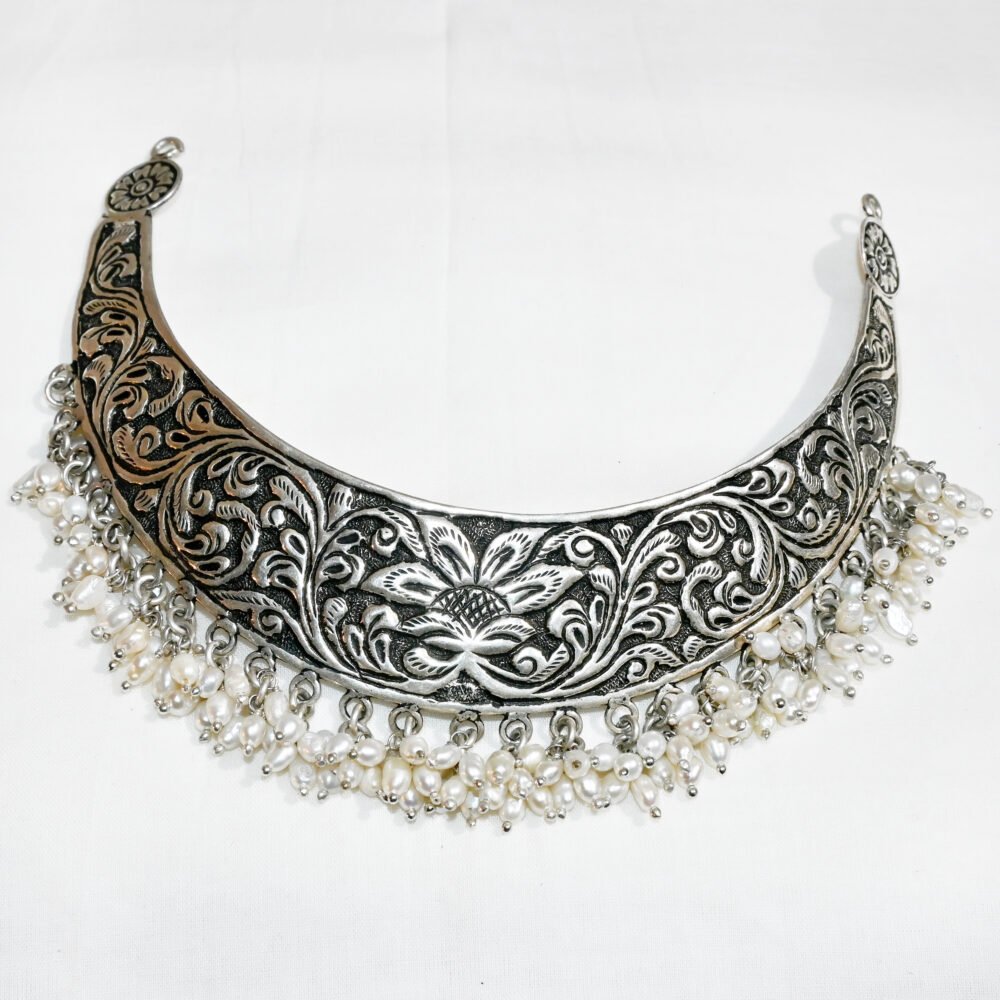 silver necklace, pearl necklace, hasli necklace,