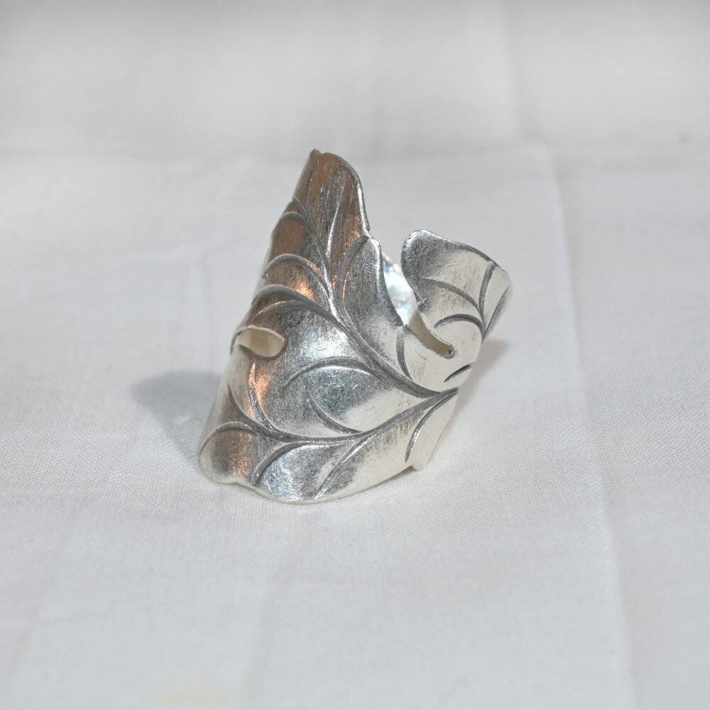 silver finger ring, flower ring, handcrafted ring, hallmarked ring