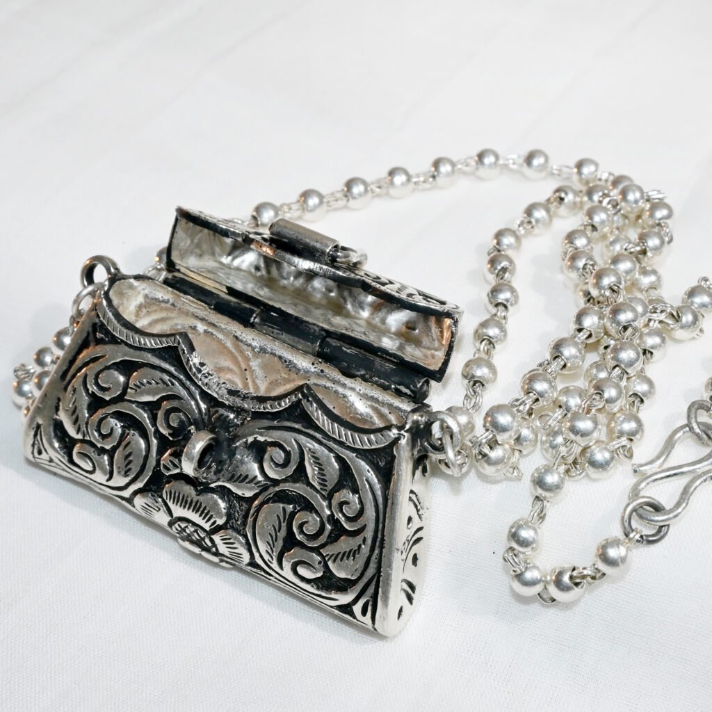 purse pendent, silver pendent, silver necklace, chitai necklace