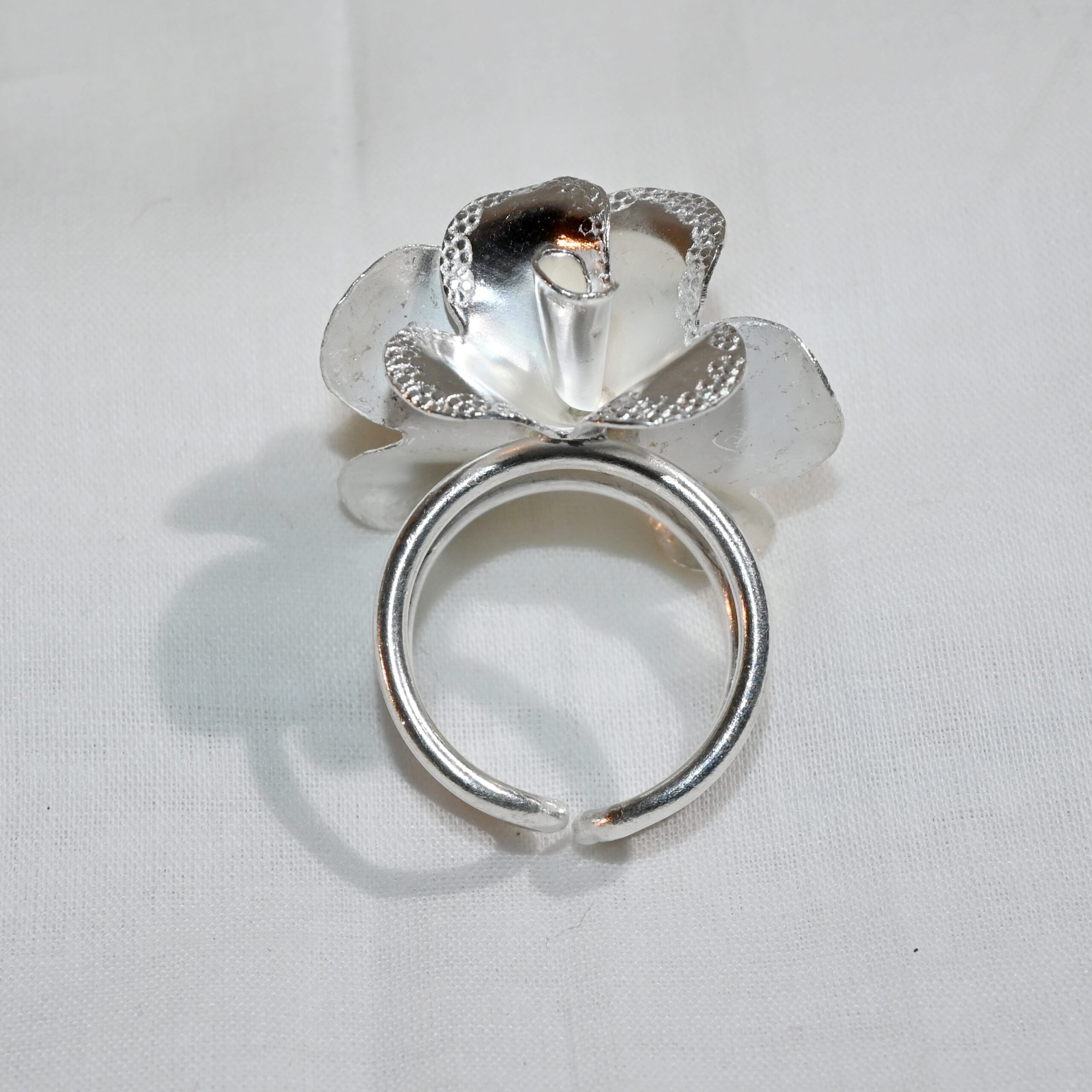 silver finger ring, flower ring, handcrafted ring, hallmarked ring