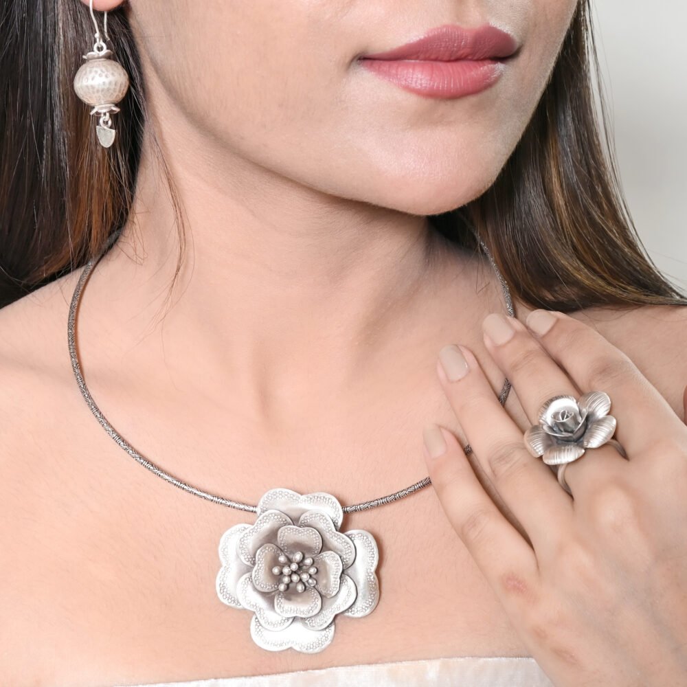 silver flower choker necklace, flower necklace, handcrafted necklace, hallmarked silver necklace, silver choker